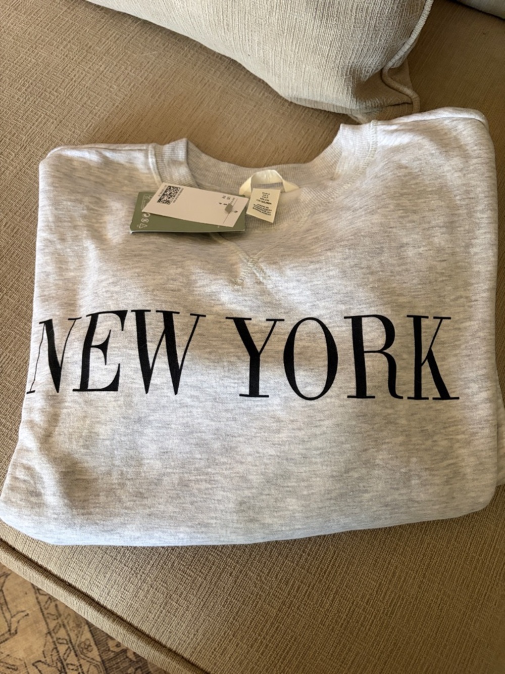 H&M Light Gray 'NEW YORK' Crewneck Sweatshirt